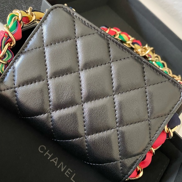 CHANEL Lambskin Ribbon Quilted Flap Belt Bag Black - Picture 4 of 14